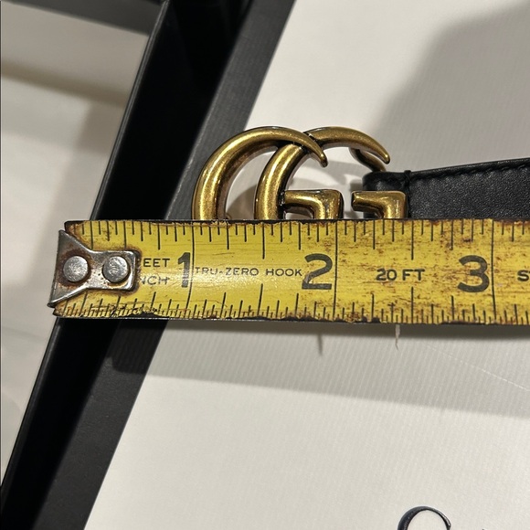 Authentic Gucci Black Leather Slim
GG Marmont Belt 409417 115/46 with Gift Box - Picture 8 of 11
